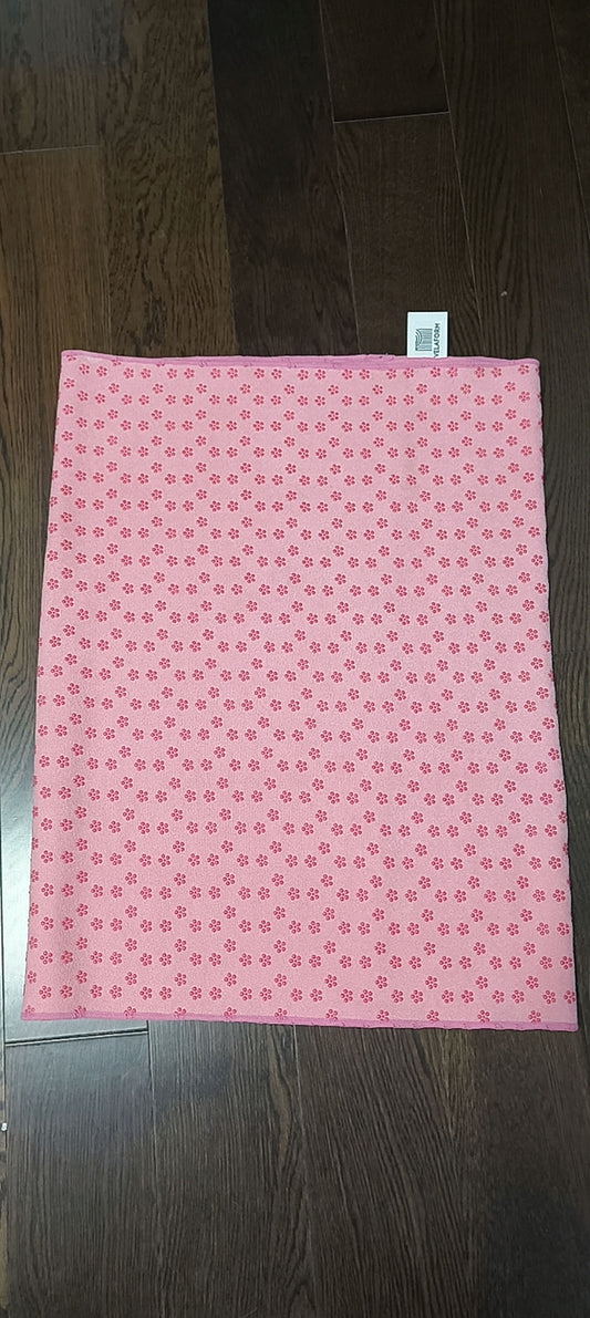 VELAFORM Plush Blanket Throws, Warm and Cozy Decorative Throw Blankets for Bed, Sofa, or Couch, Perfect for All Seasons