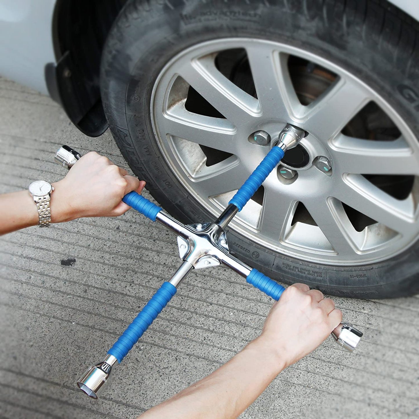 Cartman 18 Inch Universal Heavy Duty Lug Wrench, Non Slip 4-Way Cross Wrench